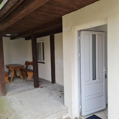 Tmt Pokoje Goscinne Z Aneksami Kuchennymi Kąty Rybackie Exterior foto