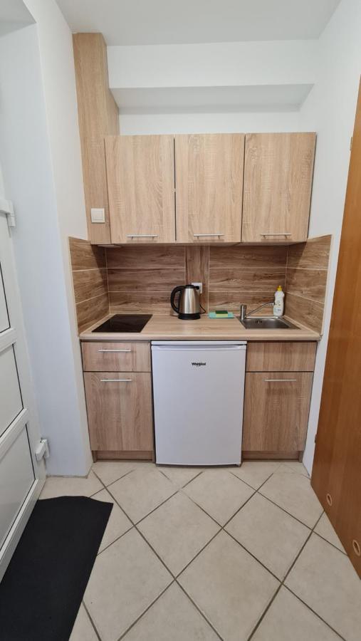 Tmt Pokoje Goscinne Z Aneksami Kuchennymi Kąty Rybackie Exterior foto